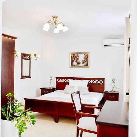 Szálloda Koloseum 3*